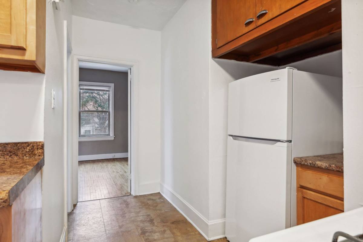 Apartment for rent at 707 Grand Ave, Saint Paul, MN 55105