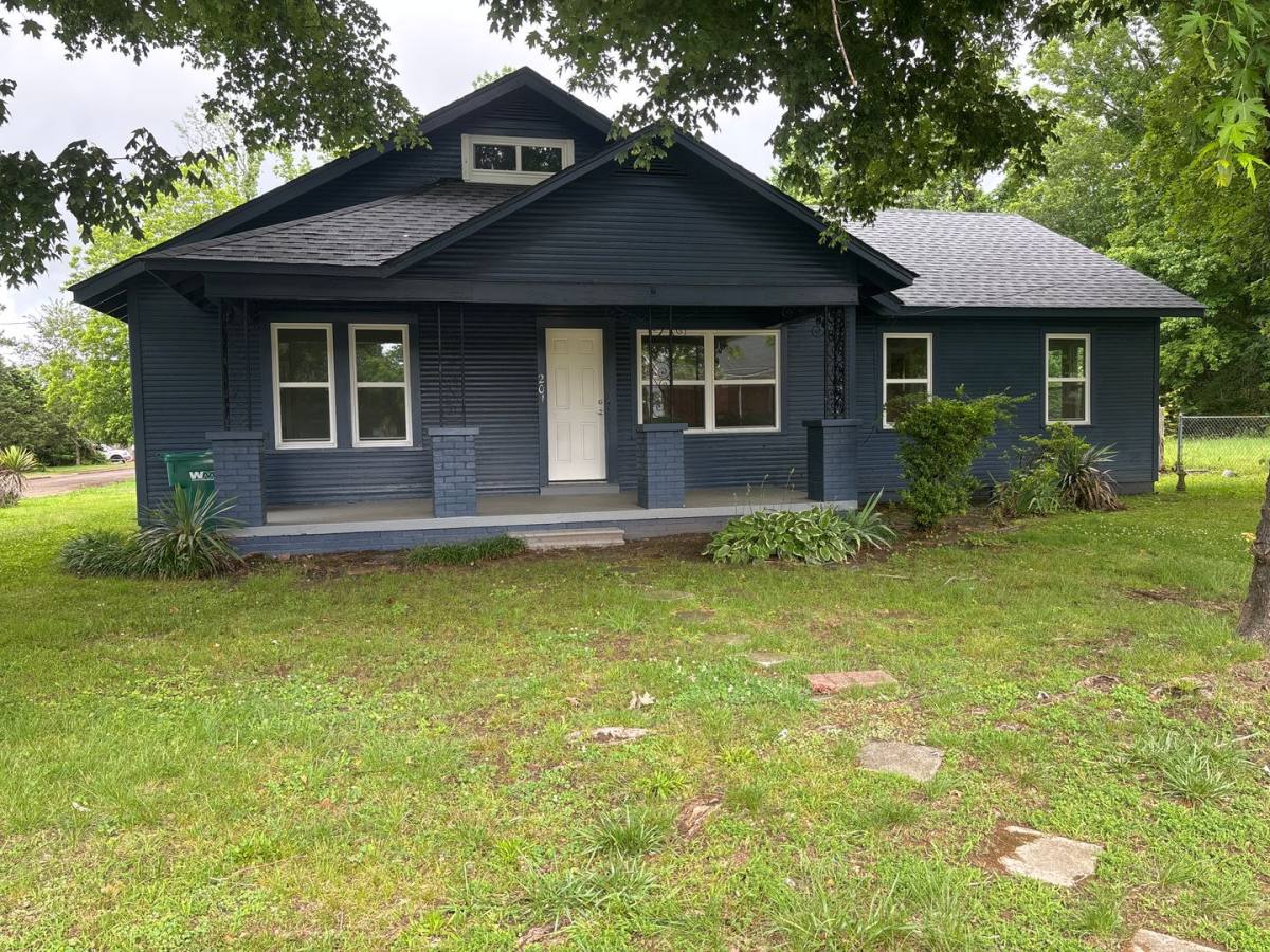 House for rent at 201 Arrowhead St, Jackson, TN 38301