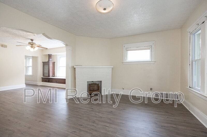 Apartment for rent at 1459 E 134th St #UP, Cleveland, OH 44112