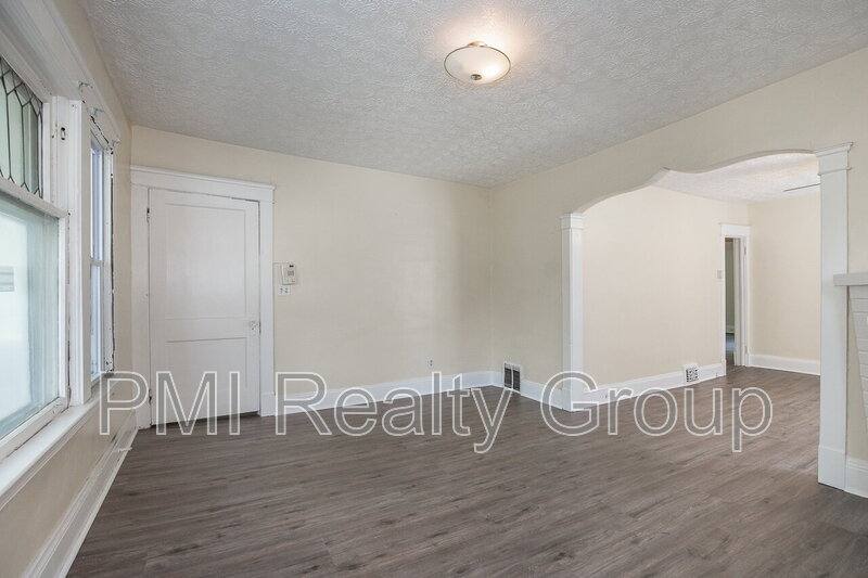 Apartment for rent at 1459 E 134th St #UP, Cleveland, OH 44112