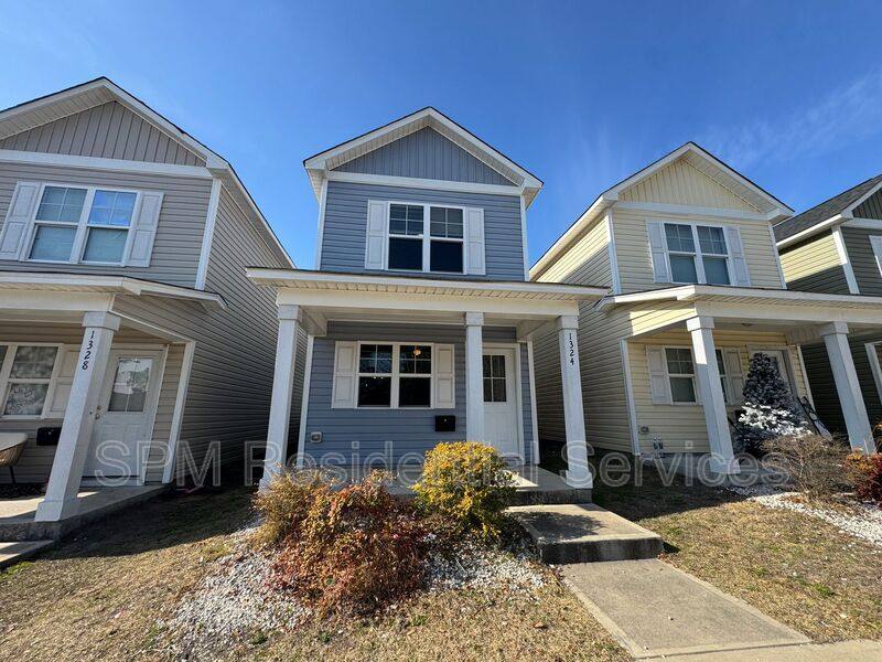 House for rent at 1324 S 8th St, Wilmington, NC 28401