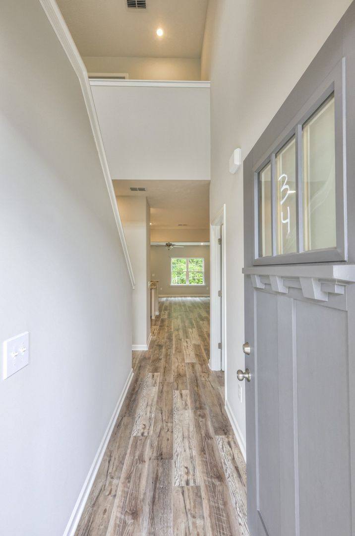 Townhouse for rent at 203 Creek Wood Rd, Manchester, TN 37355