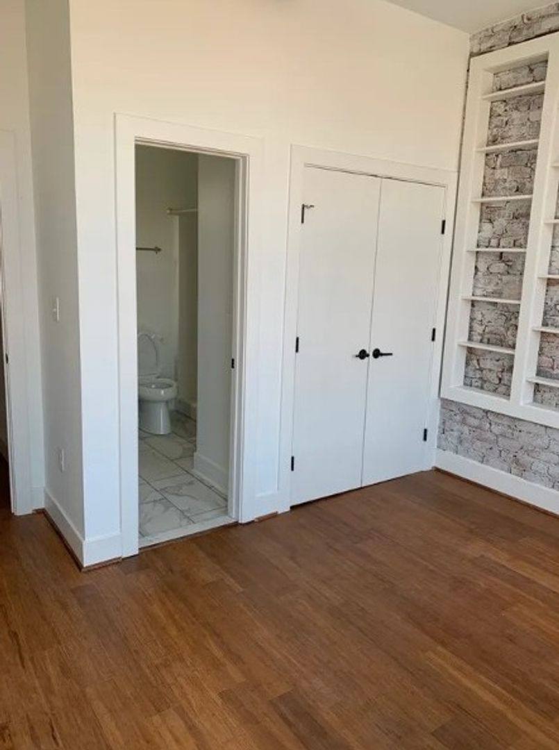 Apartment for rent at 142 N Main St, Farmville, VA 23901