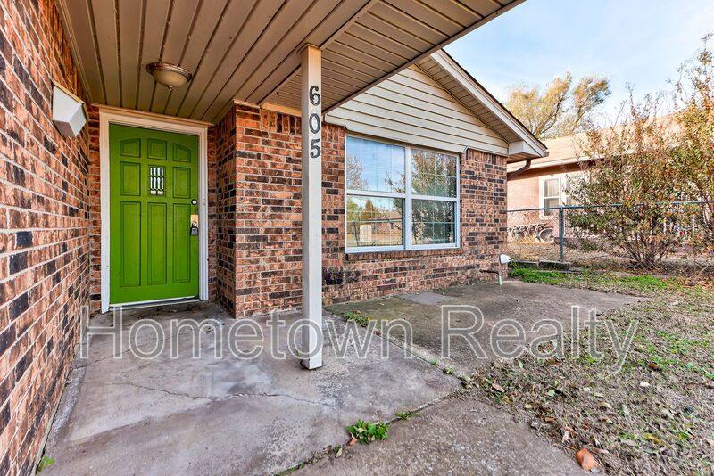 House for rent at 605 W Clarke St, El Reno, OK 73036