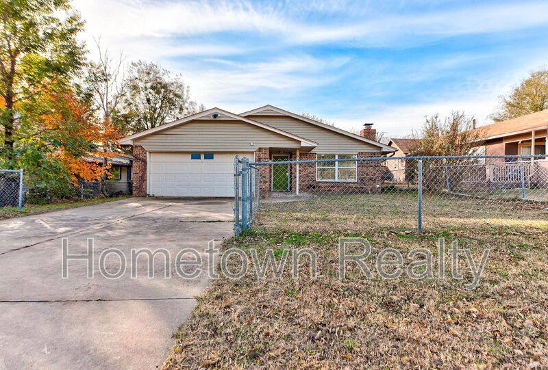 House for rent at 605 W Clarke St, El Reno, OK 73036