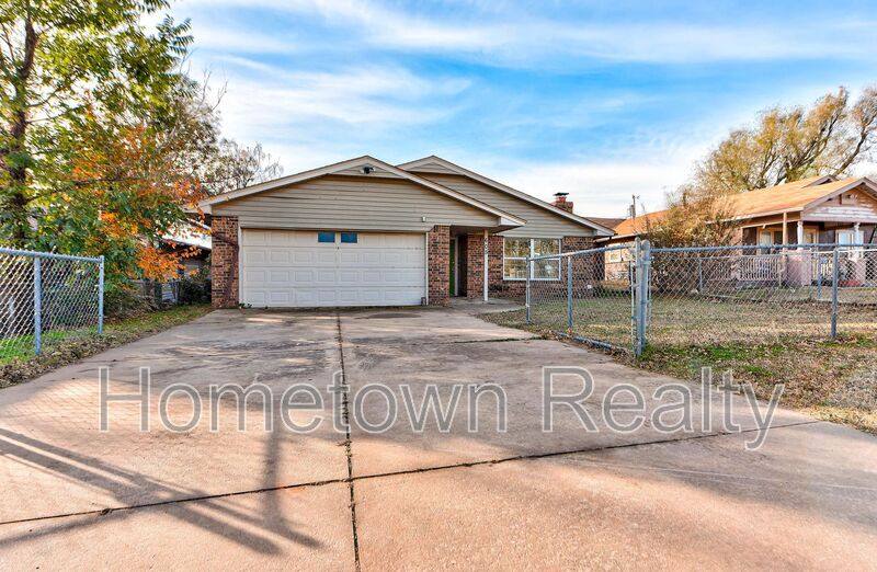 House for rent at 605 W Clarke St, El Reno, OK 73036