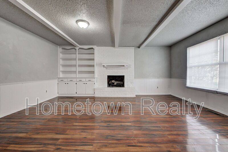 House for rent at 605 W Clarke St, El Reno, OK 73036