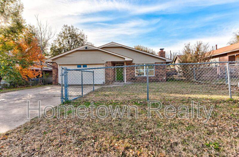 House for rent at 605 W Clarke St, El Reno, OK 73036