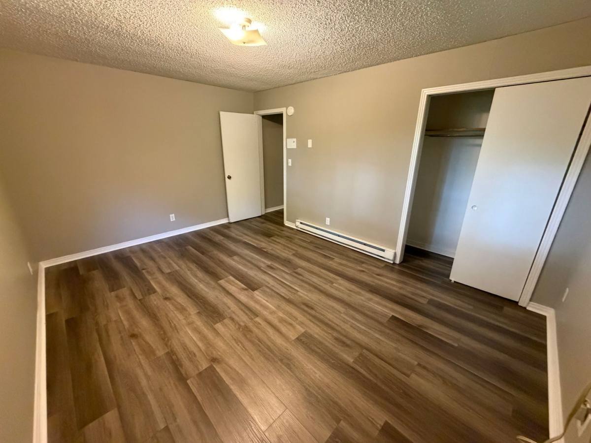 Apartment for rent at 1010 N Larchmont Ave, Chattanooga, TN 37411