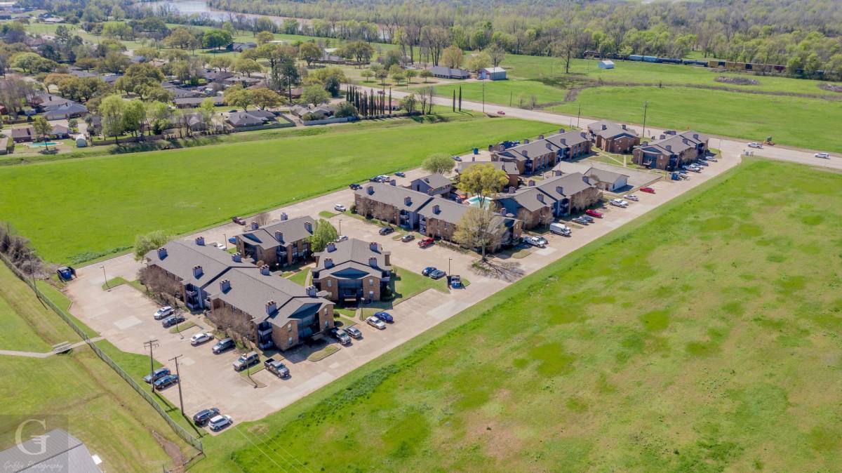 Apartment for rent at 2604 Benton Rd, Bossier City, LA 71111