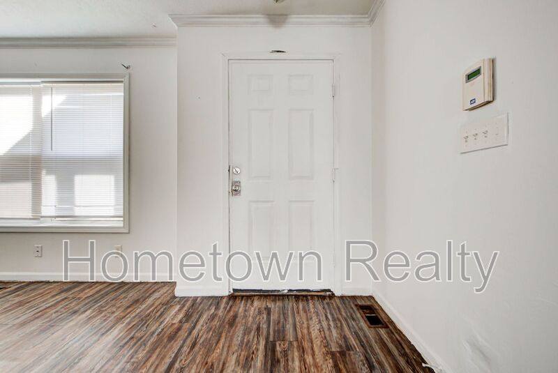 House for rent at 2701 S Phillips Ave, Oklahoma City, OK 73129