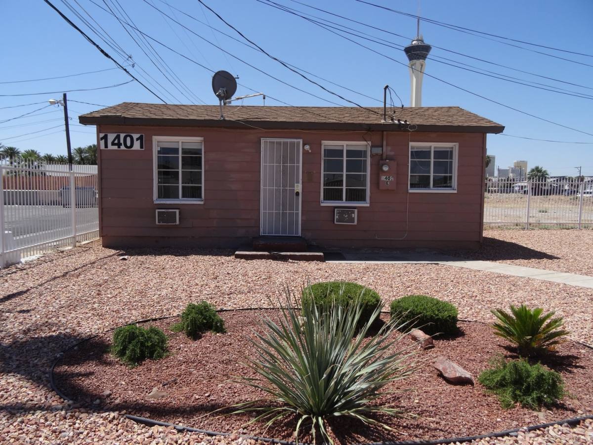 Apartment for rent at 1401 S Casino Center Blvd, Las Vegas, NV 89104