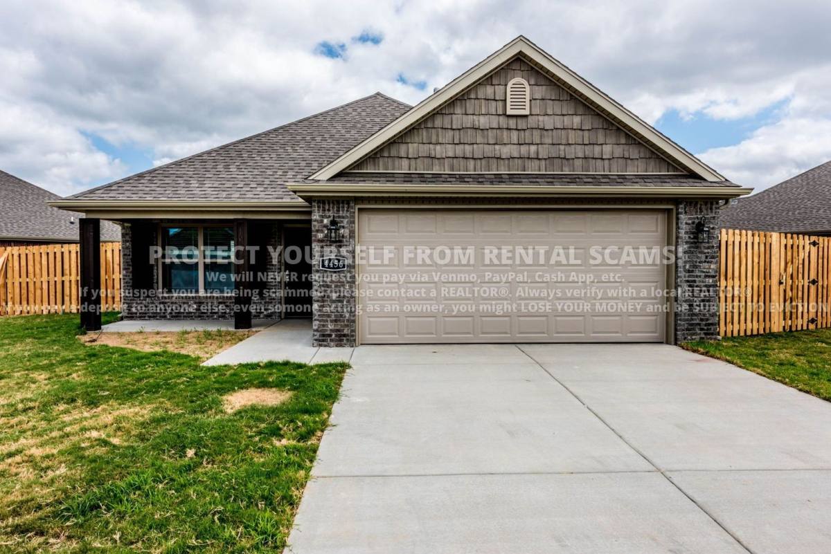 House for rent at 4456 W Wales Dr, Fayetteville, AR 72704