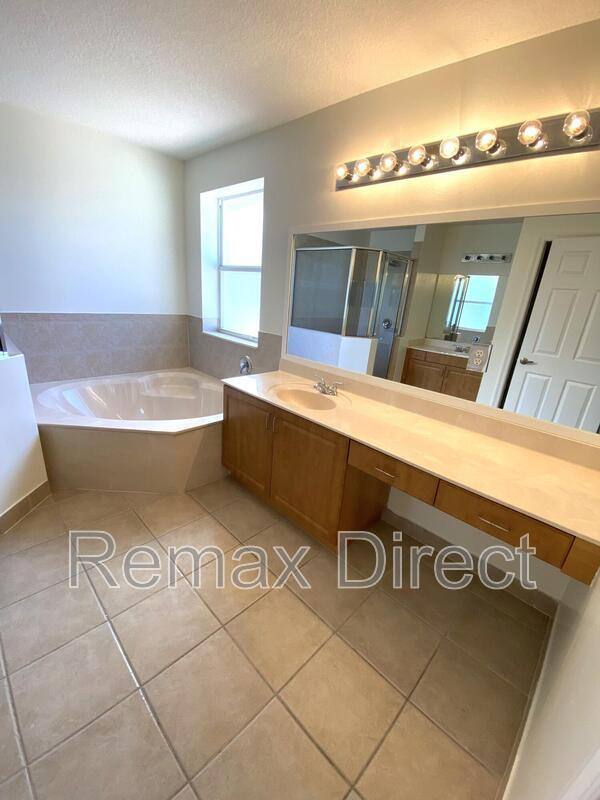 House for rent at 3298 Turtle Cove, West Palm Beach, FL 33411