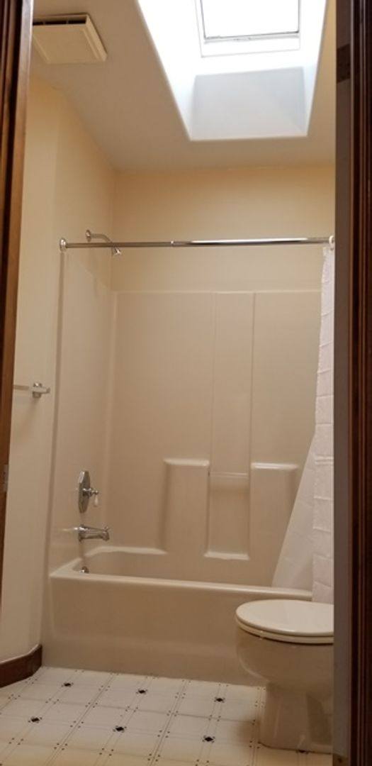 House for rent at 1841 Esplanade Ave, Klamath Falls, OR 97601