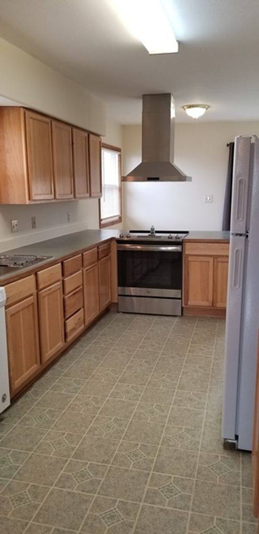 House for rent at 1841 Esplanade Ave, Klamath Falls, OR 97601