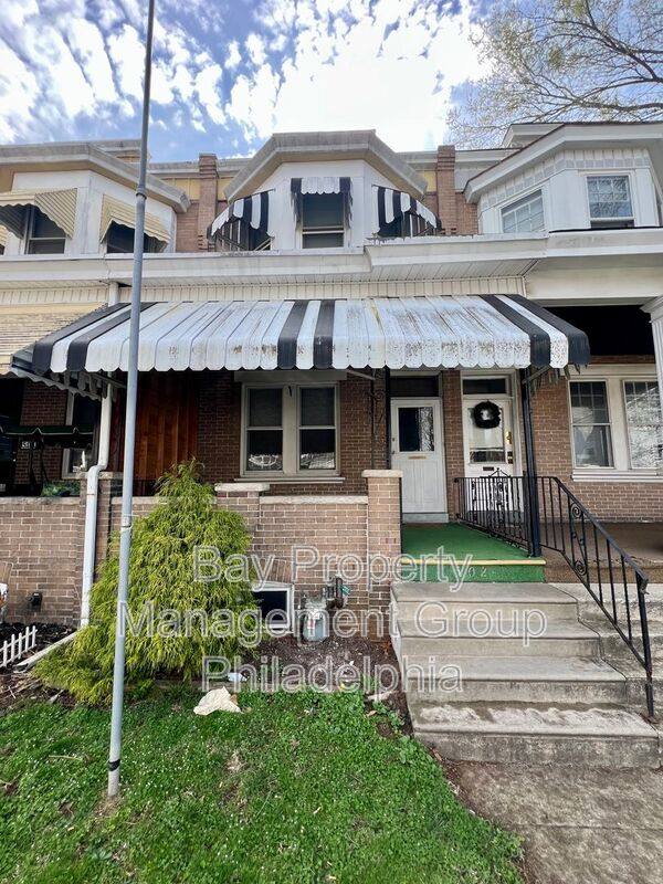 Townhouse for rent at 502 Buttonwood St, Norristown, PA 19401