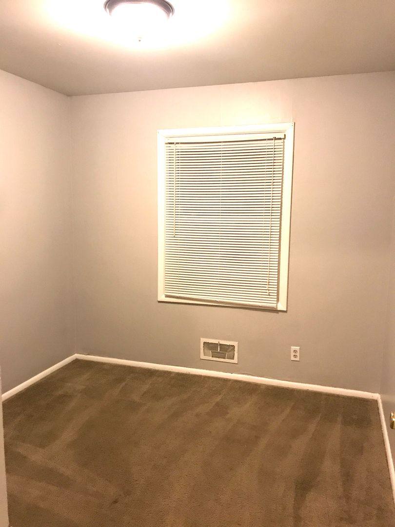 House for rent at 4900 E 41st Terrace, Kansas City, MO 64130