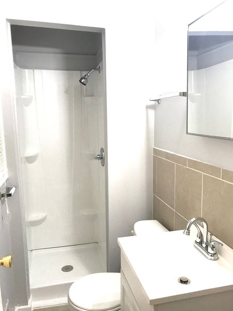 House for rent at 4900 E 41st Terrace, Kansas City, MO 64130