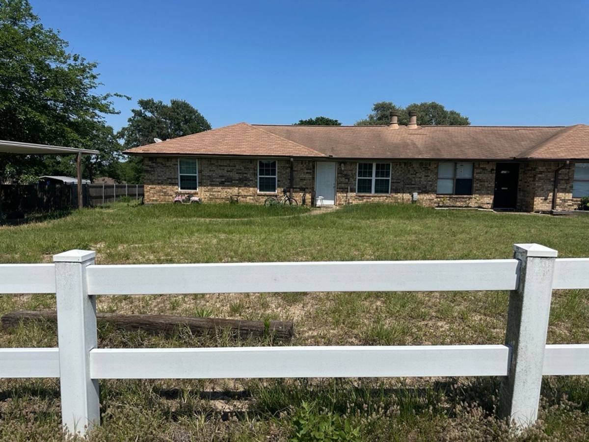 Townhouse for rent at 12745 Candleridge Dr, Tyler, TX 75709