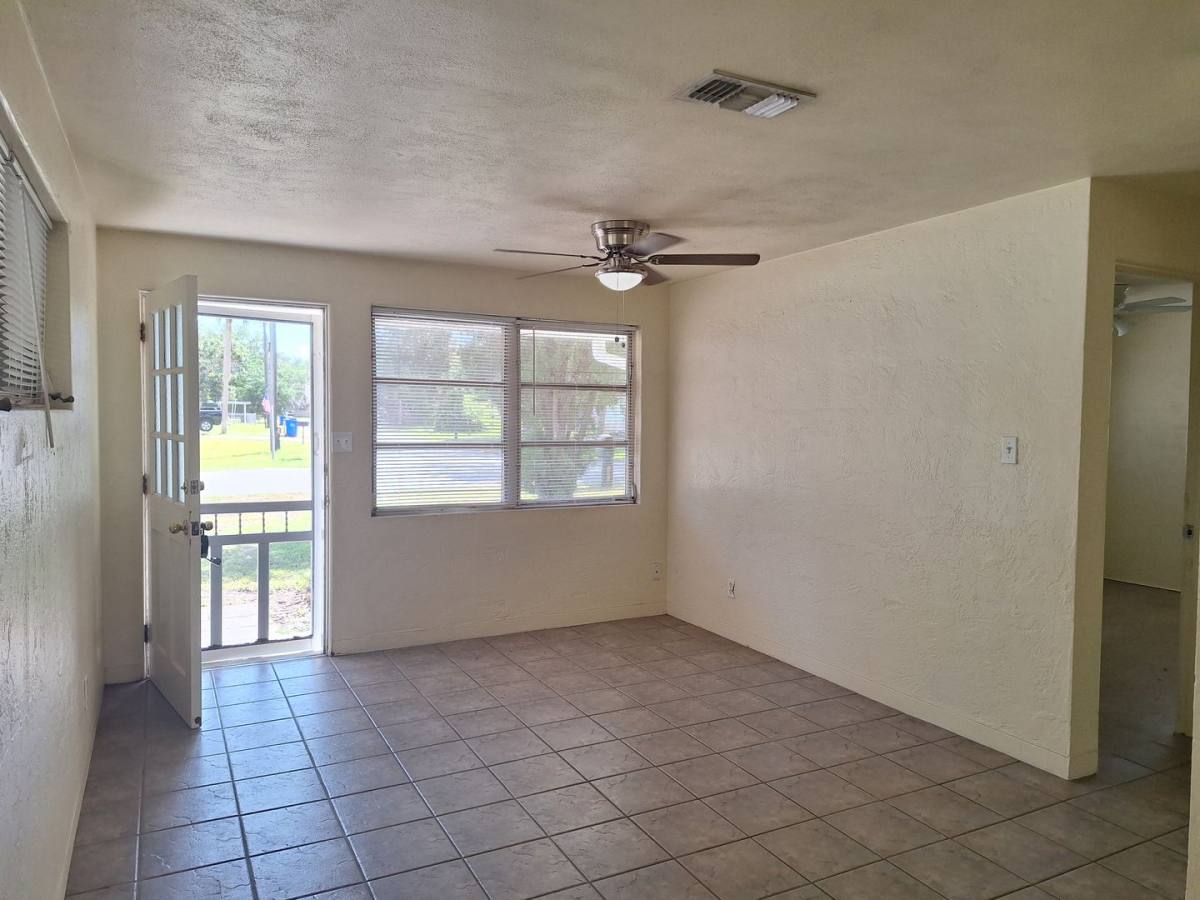 House for rent at 706 Mary St, Edgewater, FL 32132