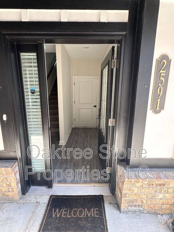 Townhouse for rent at 2591 Ocean Walk Dr NW, Atlanta, GA 30318