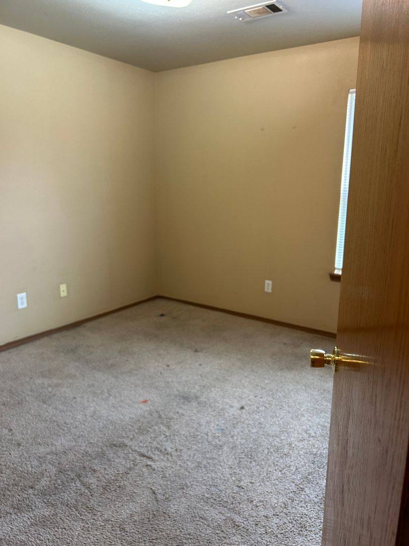 Apartment for rent at 309-311 E Laura St, Rogers, AR 72758