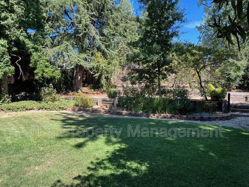 House for rent at 6830 Mellodora Dr, Orangevale, CA 95662
