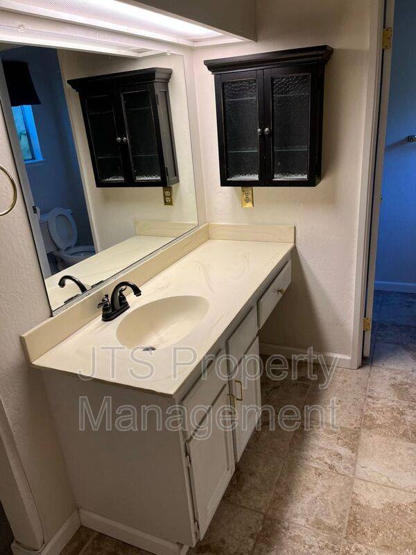 House for rent at 6830 Mellodora Dr, Orangevale, CA 95662