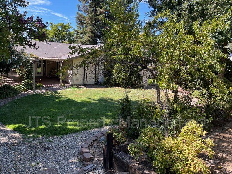 House for rent at 6830 Mellodora Dr, Orangevale, CA 95662