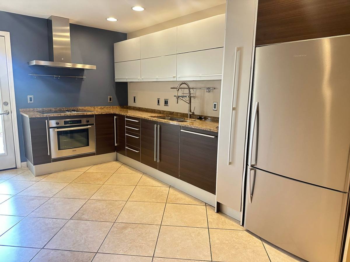 Townhouse for rent at 1850 E Maryland Ave, Phoenix, AZ 85016