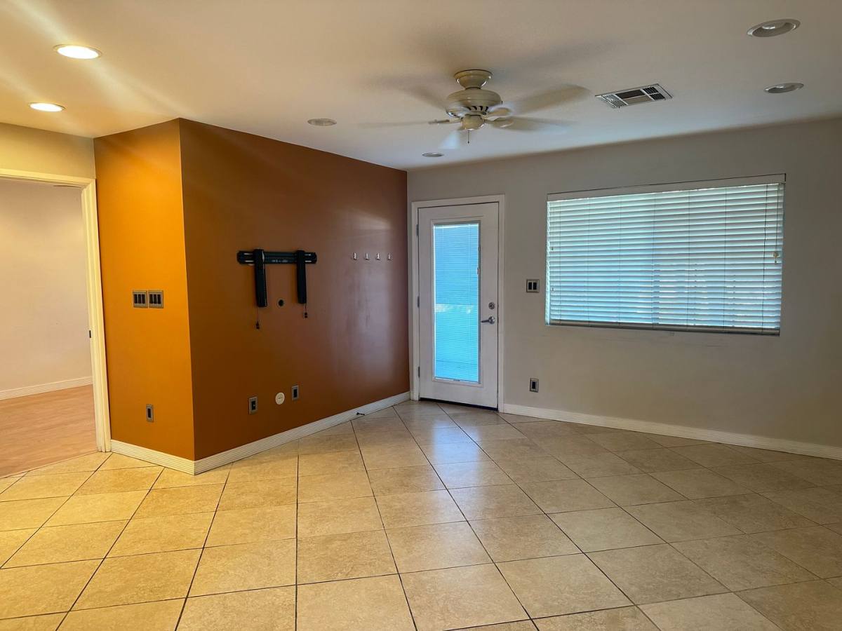 Townhouse for rent at 1850 E Maryland Ave, Phoenix, AZ 85016