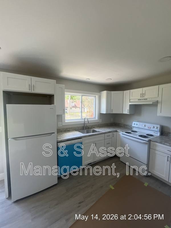 House for rent at 4106 Stillwell Ave, Lansing, MI 48911