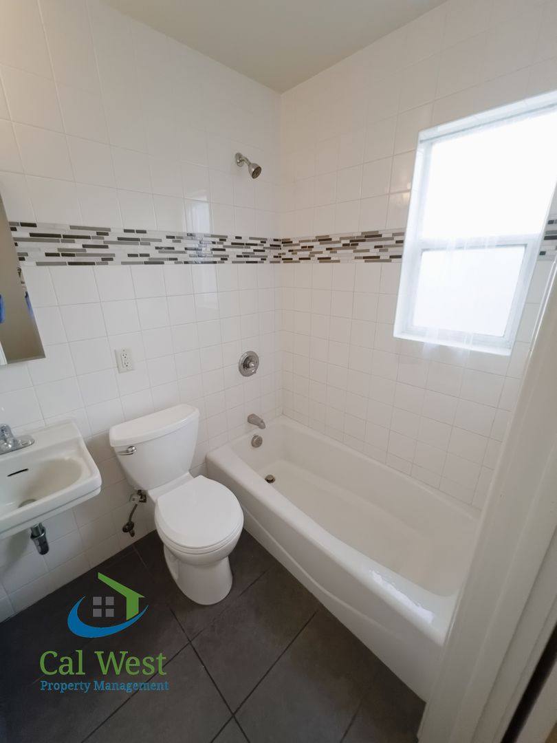 Apartment for rent at 33 E Empire, San Jose, CA 95112