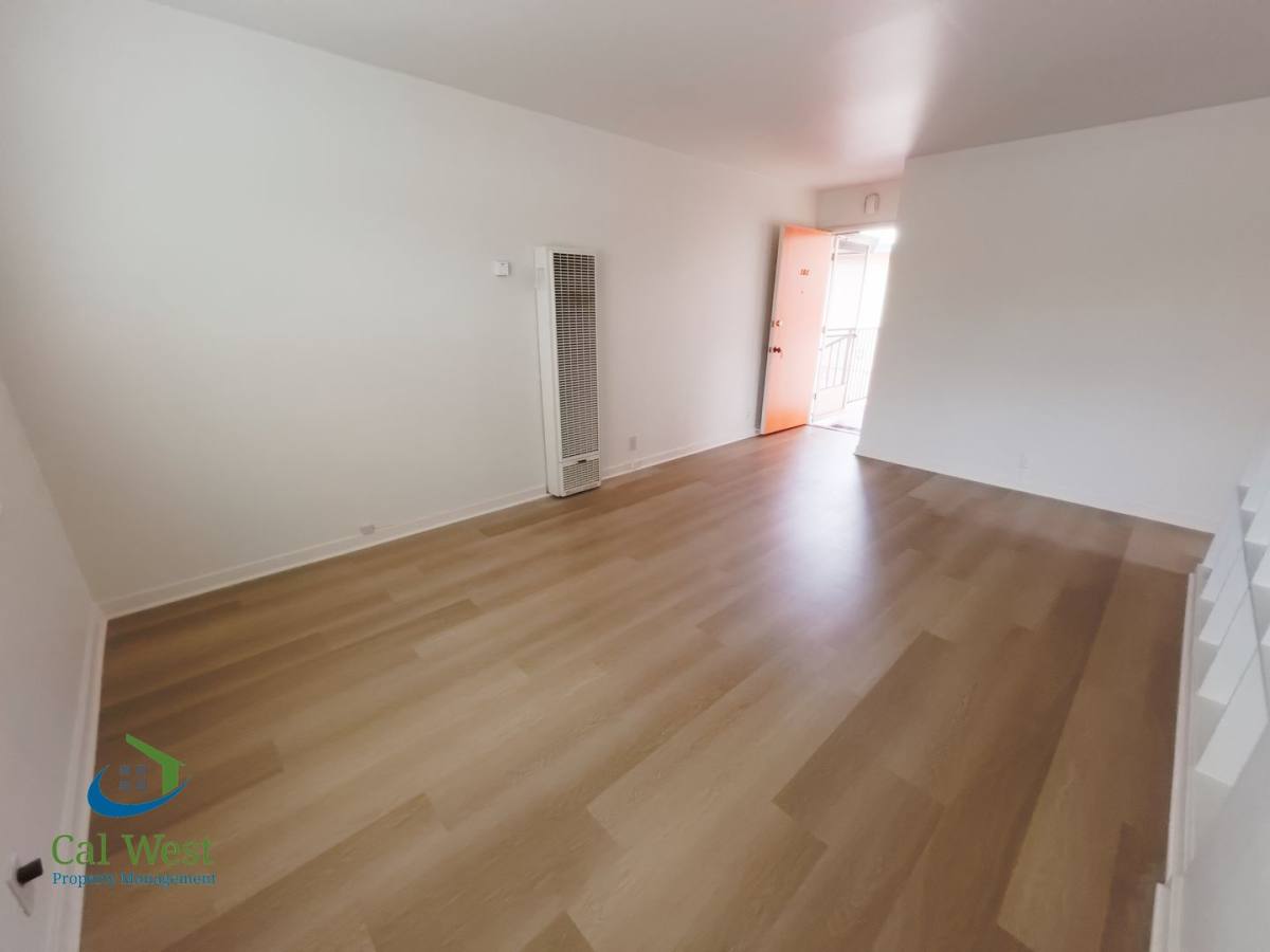 Apartment for rent at 33 E Empire, San Jose, CA 95112