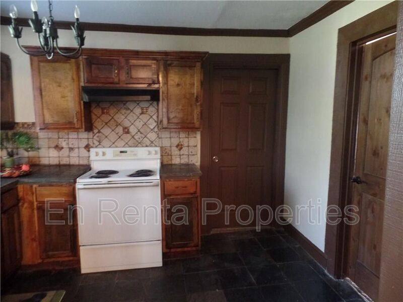 House for rent at 1925 Saint Louis Ave, Fort Worth, TX 76110