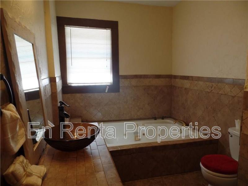 House for rent at 1925 Saint Louis Ave, Fort Worth, TX 76110
