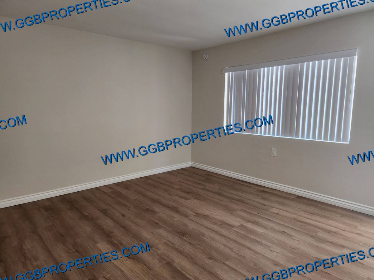 Apartment for rent at 1080-1084 E S St, Long Beach, CA 90805