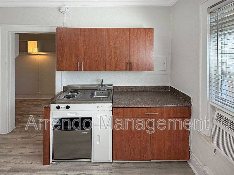 House for rent at 126 Mendoza Ave #7A, Miami, FL 33134