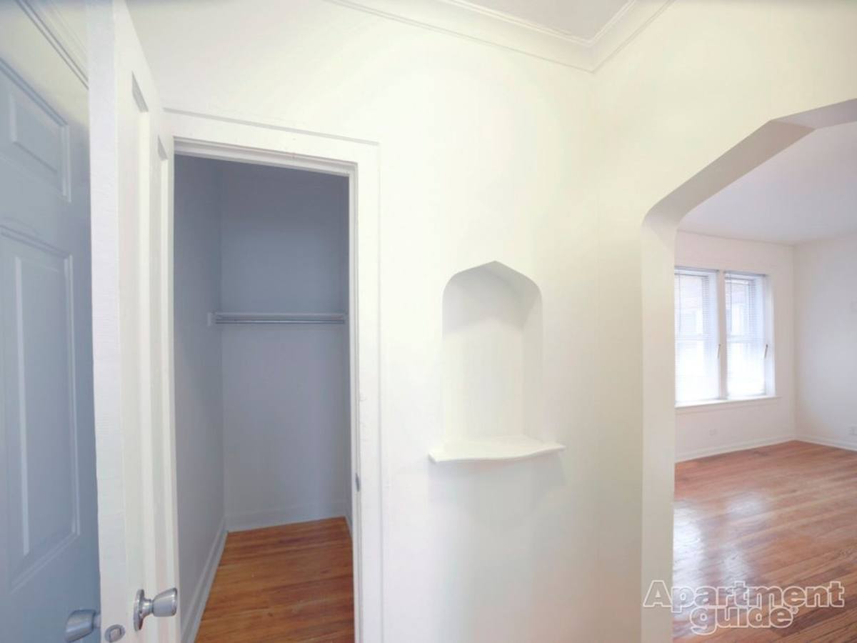 Apartment for rent at 1108 E 82nd St, Chicago, IL 60619