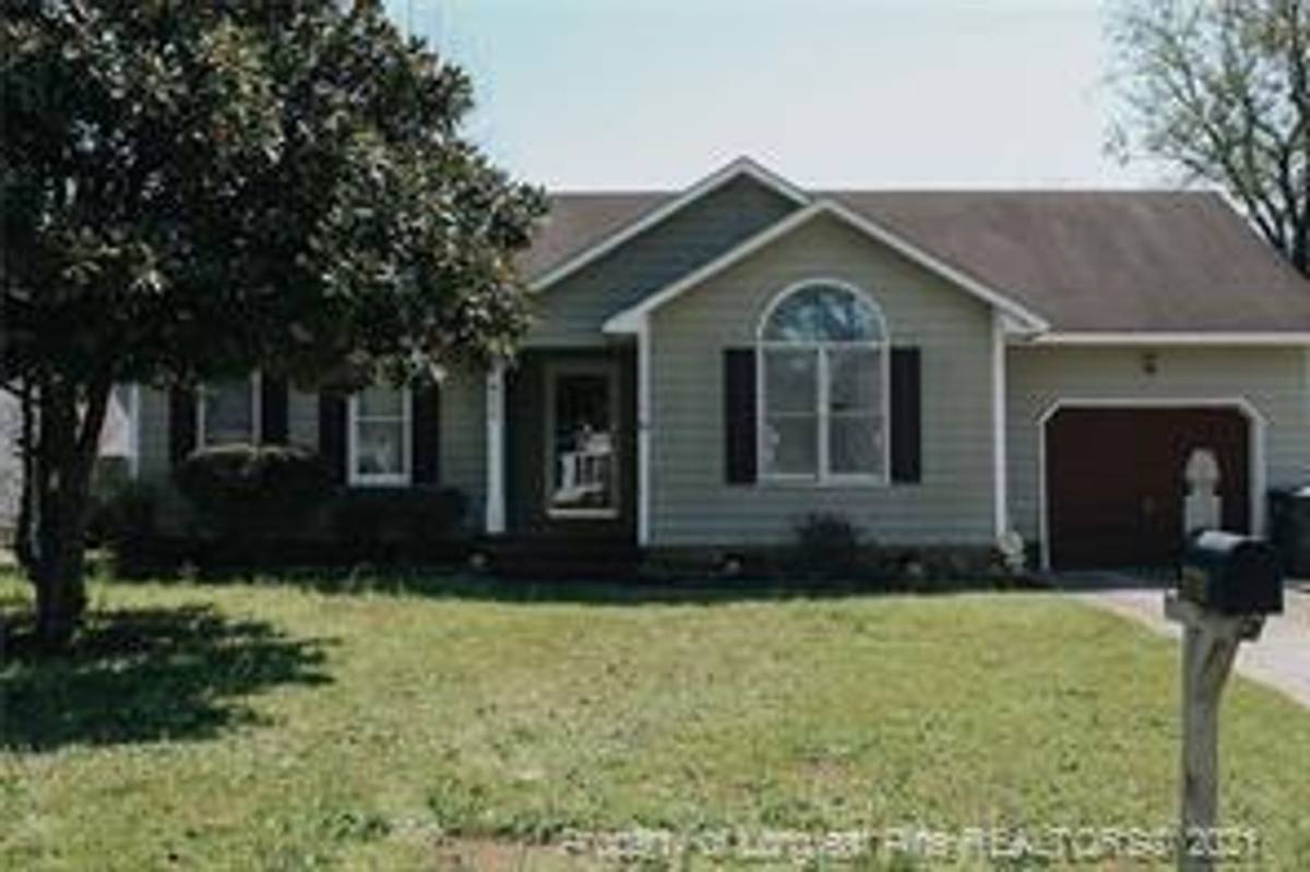 House for rent at 1411 Furnish Dr, Fayetteville, NC 28304