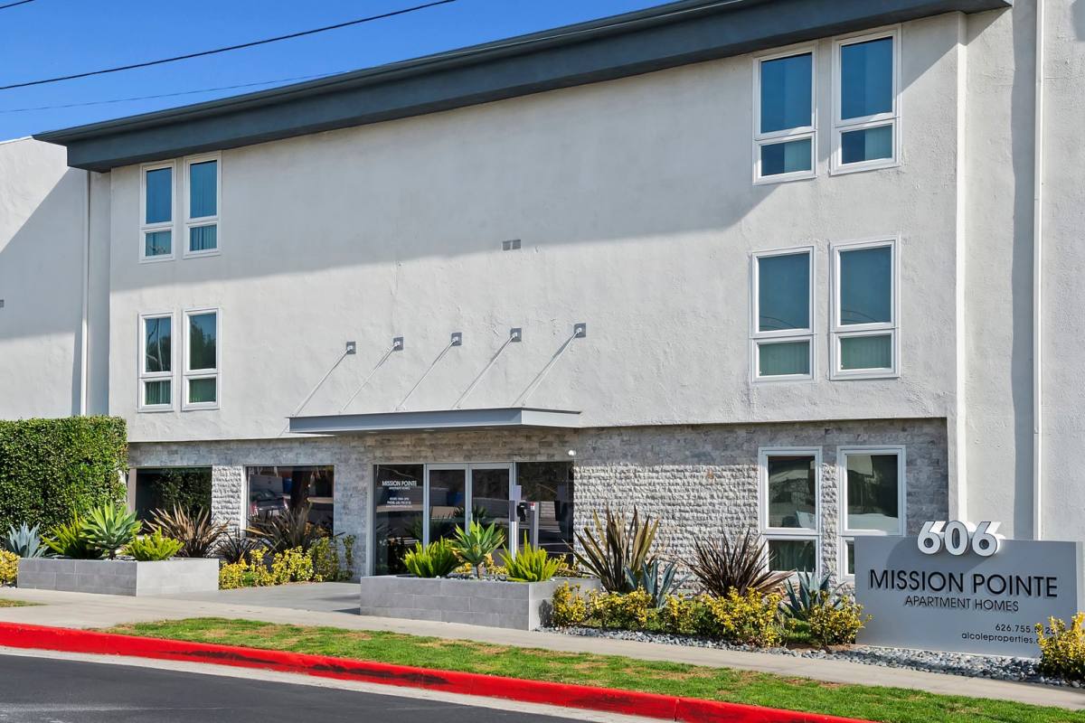 Apartment for rent at 606 S 6th St, Alhambra, CA 91801