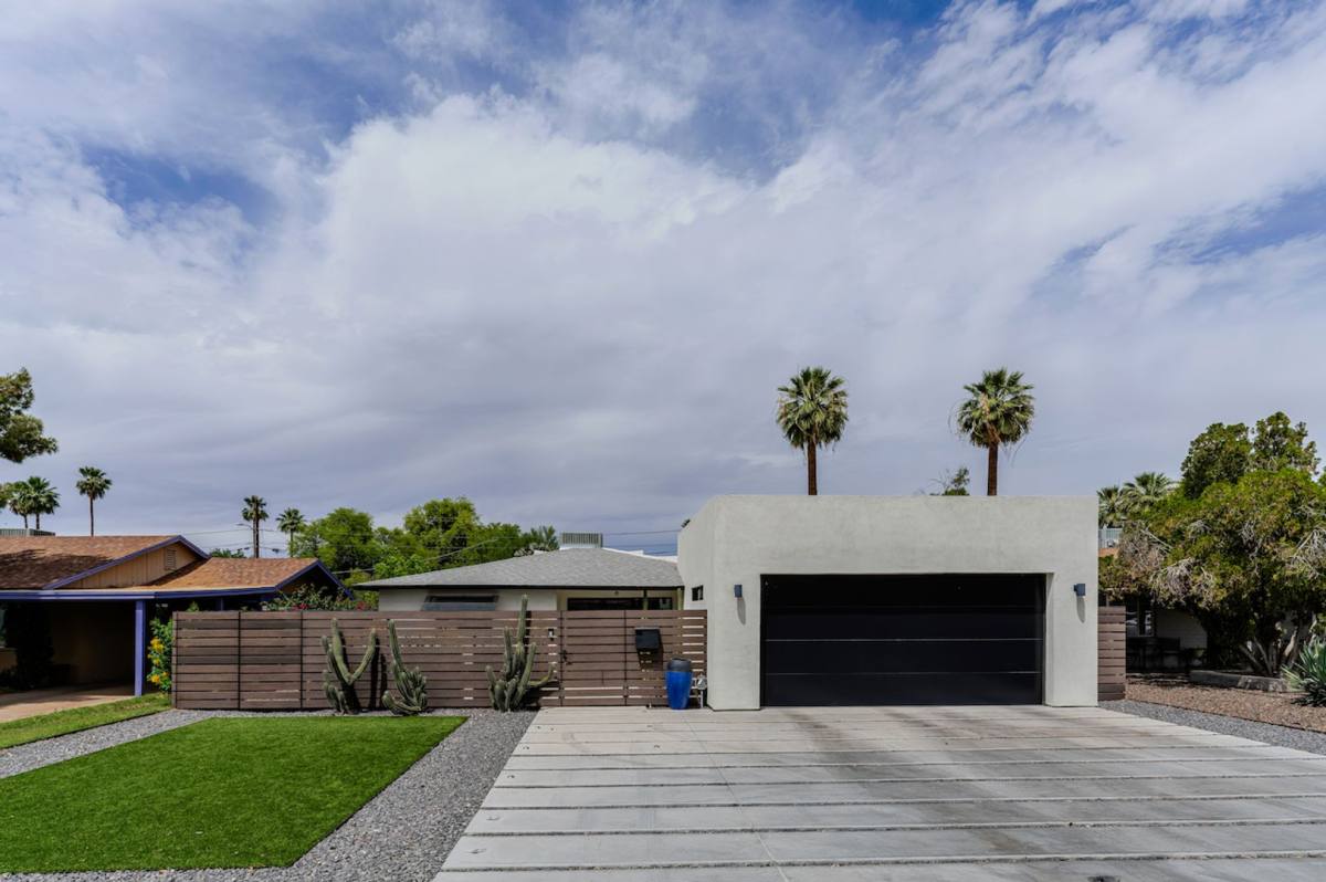 House for rent at 2220 E Weldon Ave, Phoenix, AZ 85016