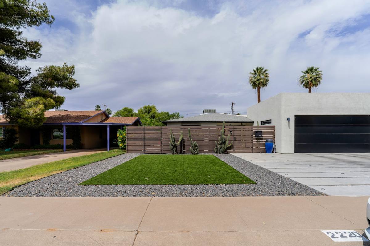 House for rent at 2220 E Weldon Ave, Phoenix, AZ 85016