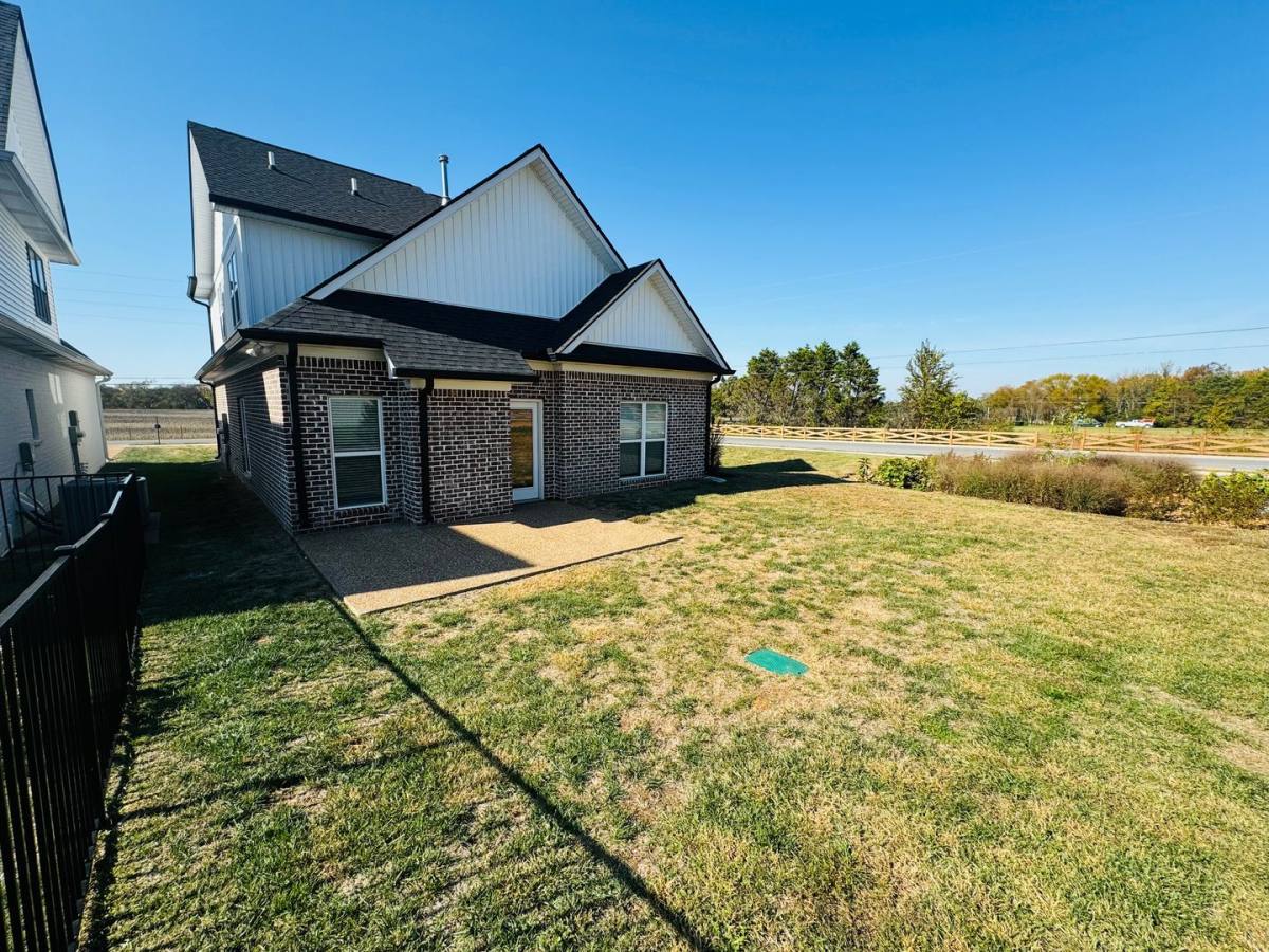 House for rent at 415 Maple Hill Dr, Lebanon, TN 37087