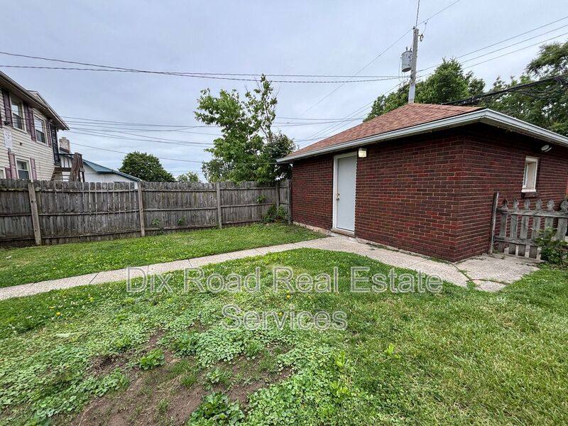 House for rent at 4013 Third St E, Dayton, OH 45403