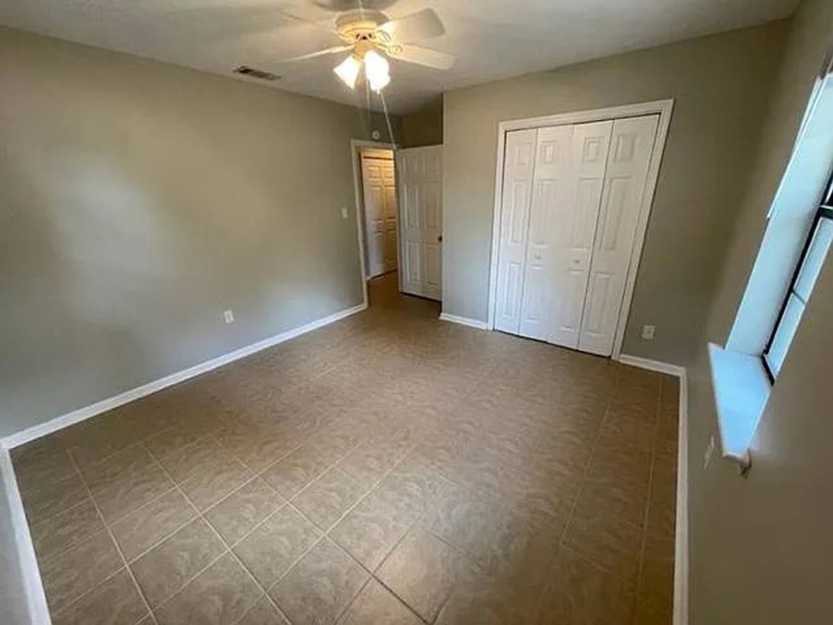House for rent at 107 Fox St, Springfield, GA 31329