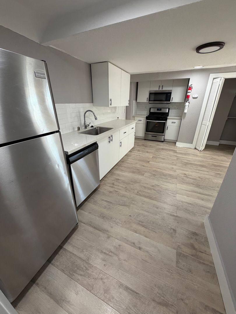 Apartment for rent at 881 30th St, Emeryville, CA 94608