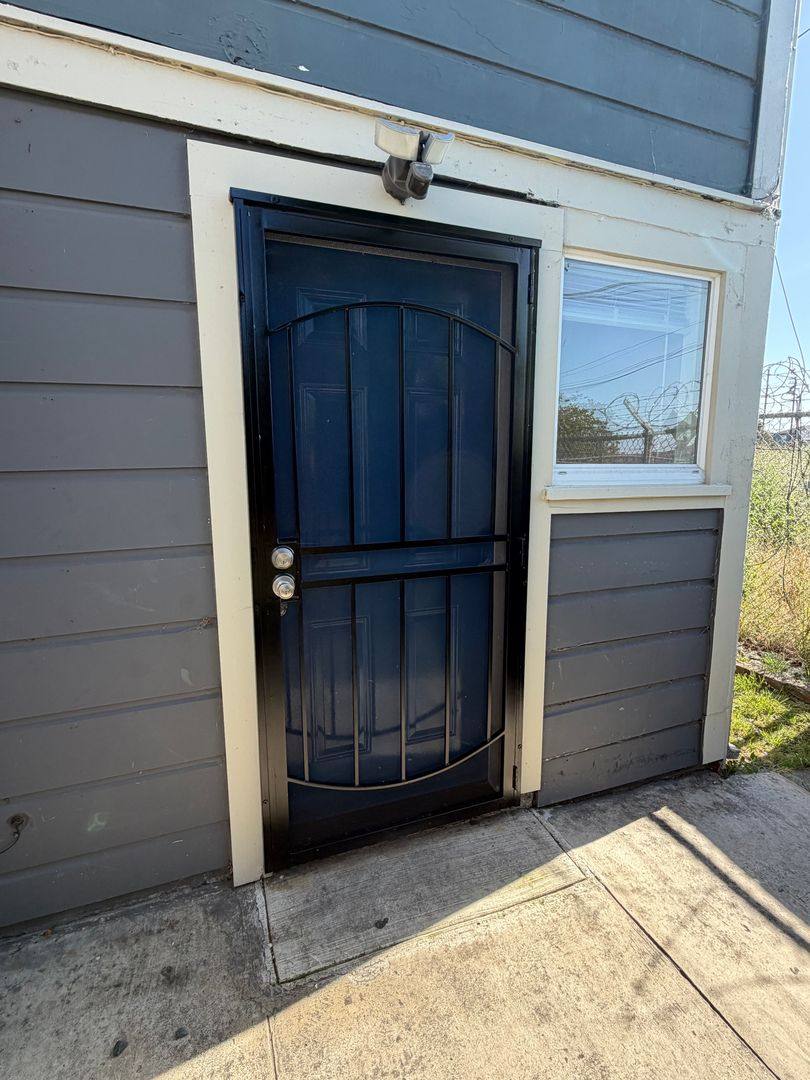 Apartment for rent at 881 30th St, Emeryville, CA 94608