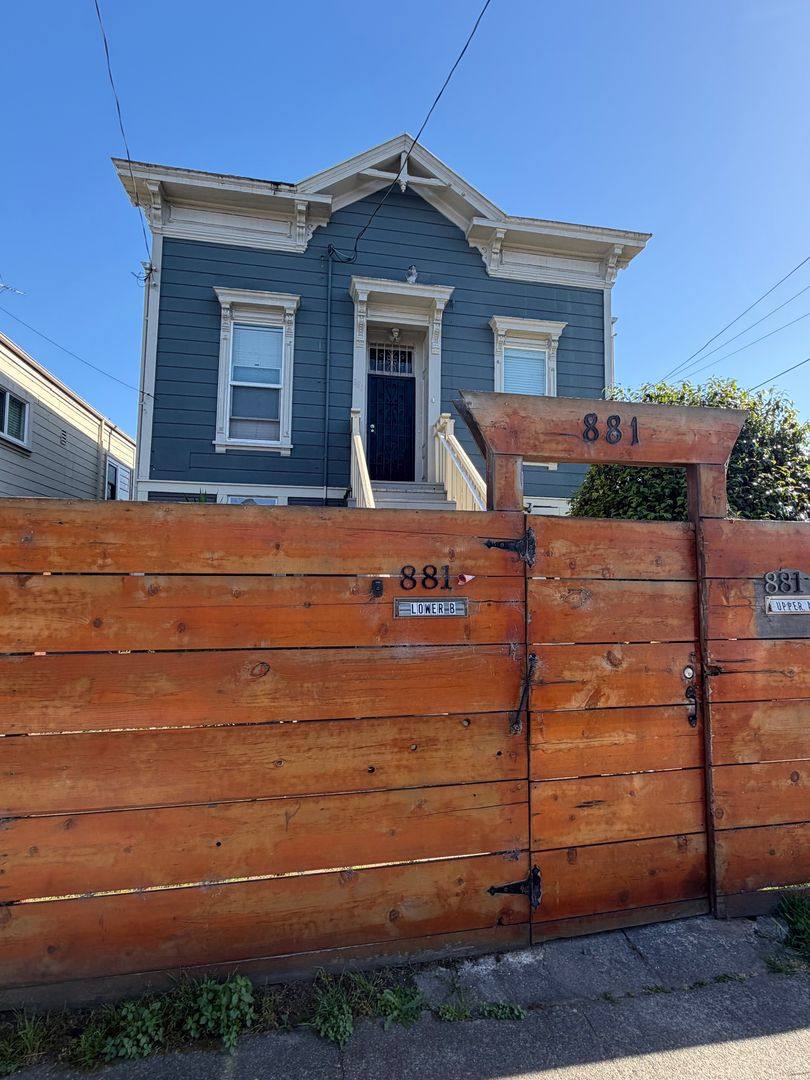 Apartment for rent at 881 30th St, Emeryville, CA 94608